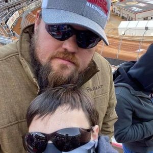 Meet your Posher, Kurry